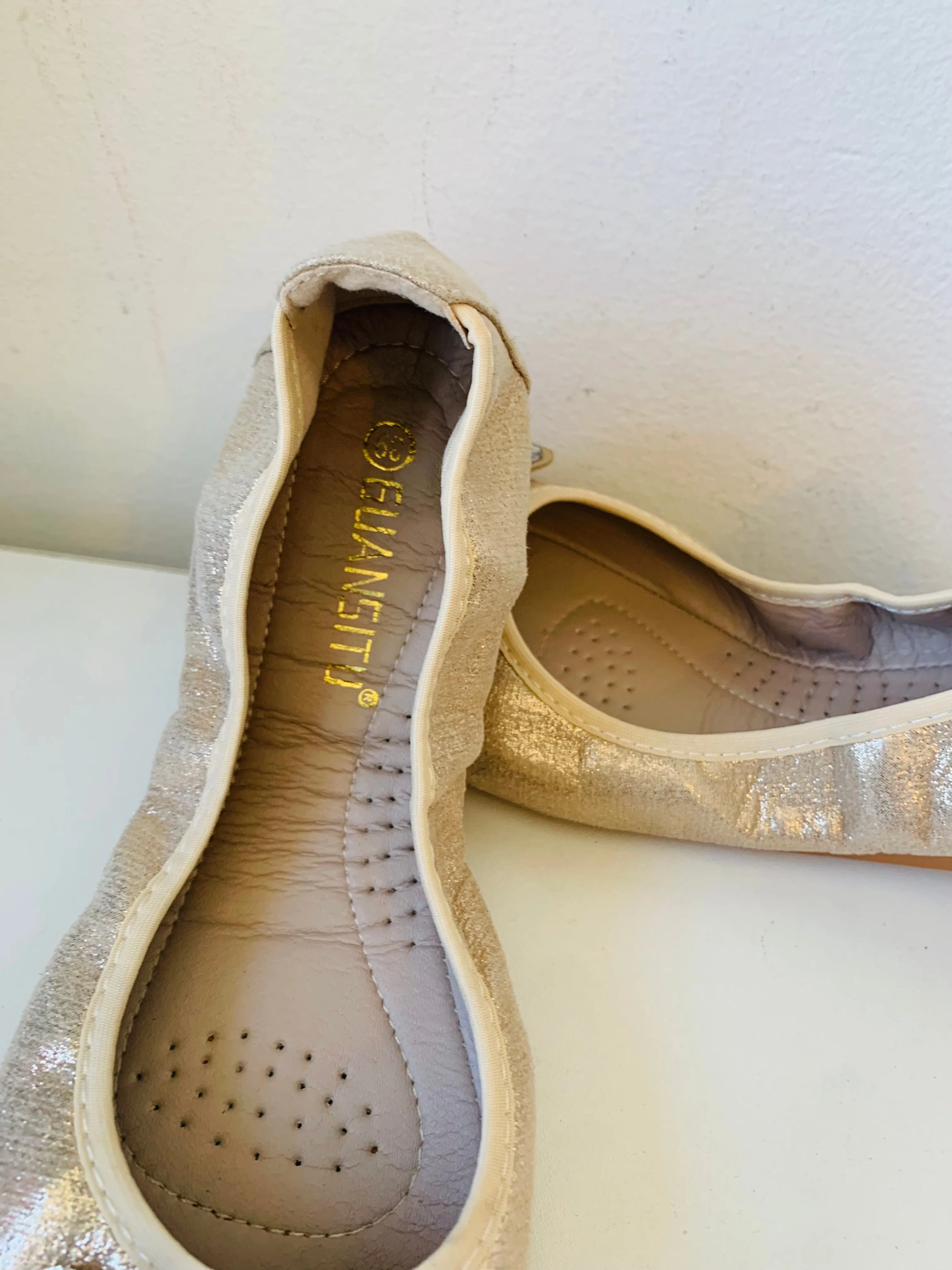 Guansito Gold Metallic Rhinestone Foldable Ballet Flats Size 39