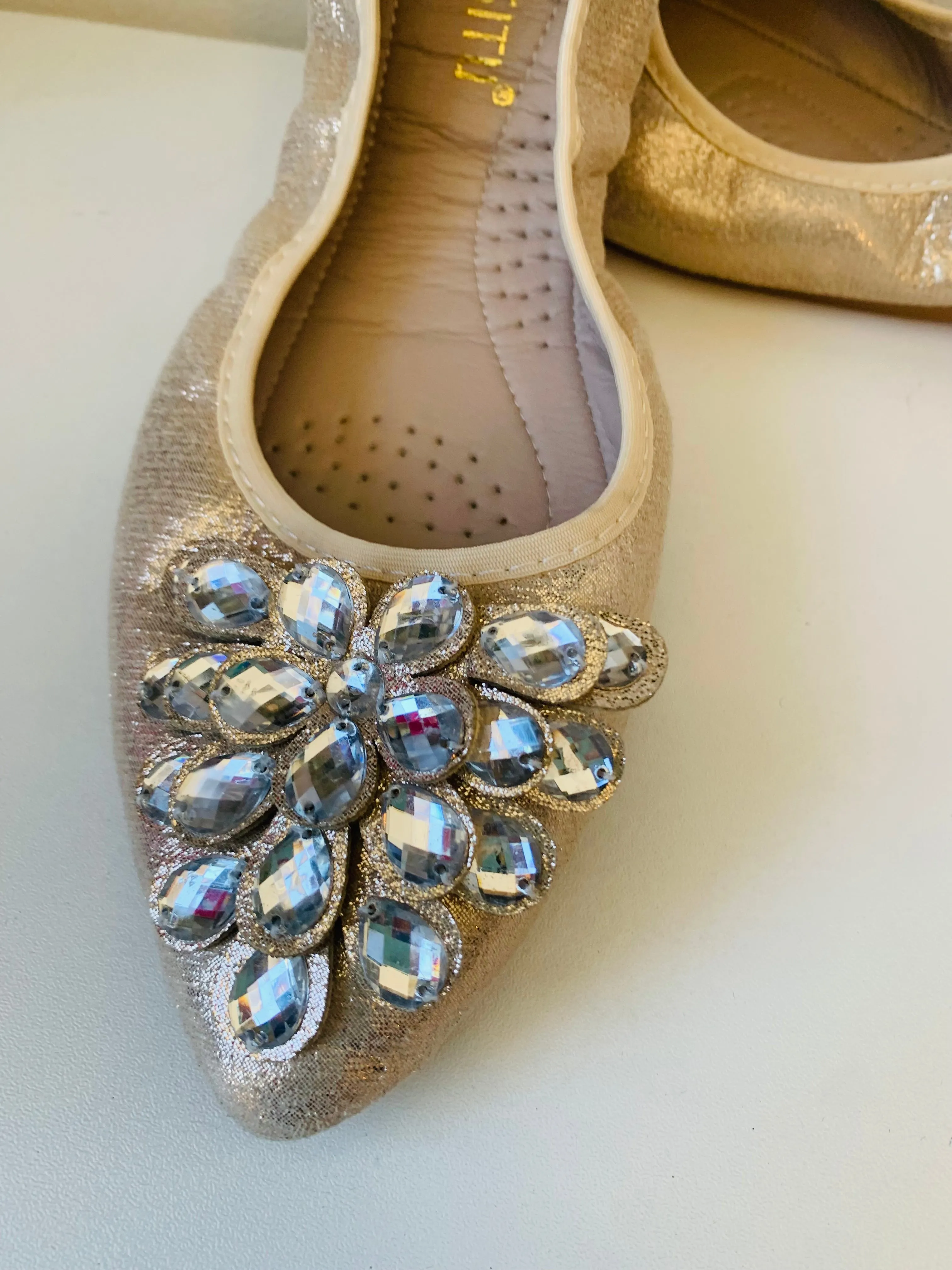 Guansito Gold Metallic Rhinestone Foldable Ballet Flats Size 39