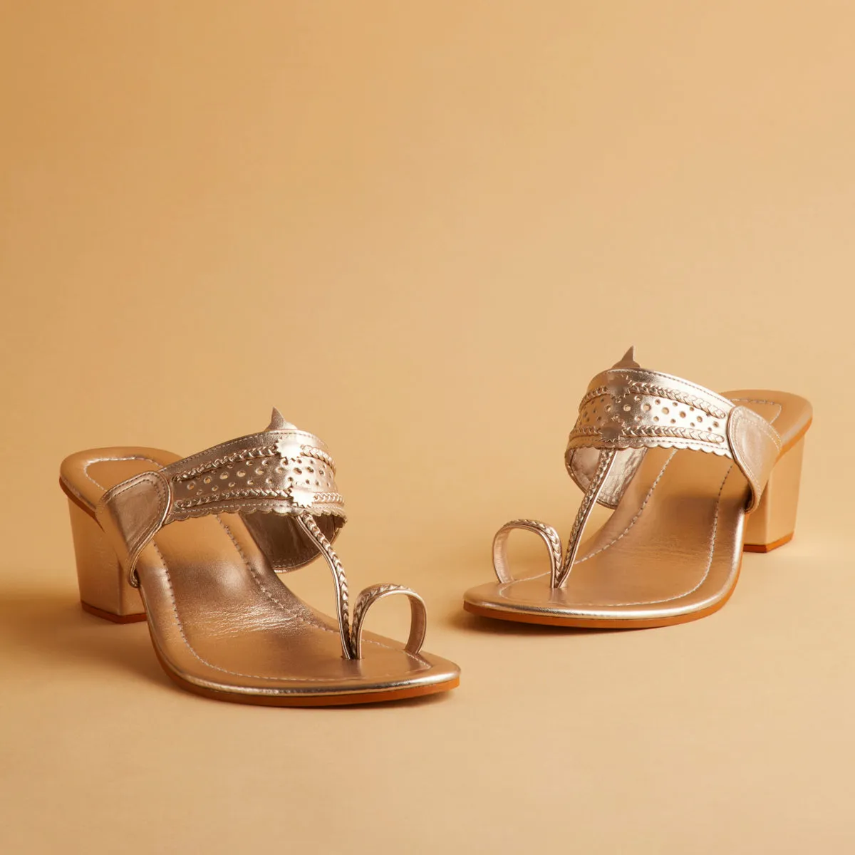 Liza Metallic Kolhapuri Heels