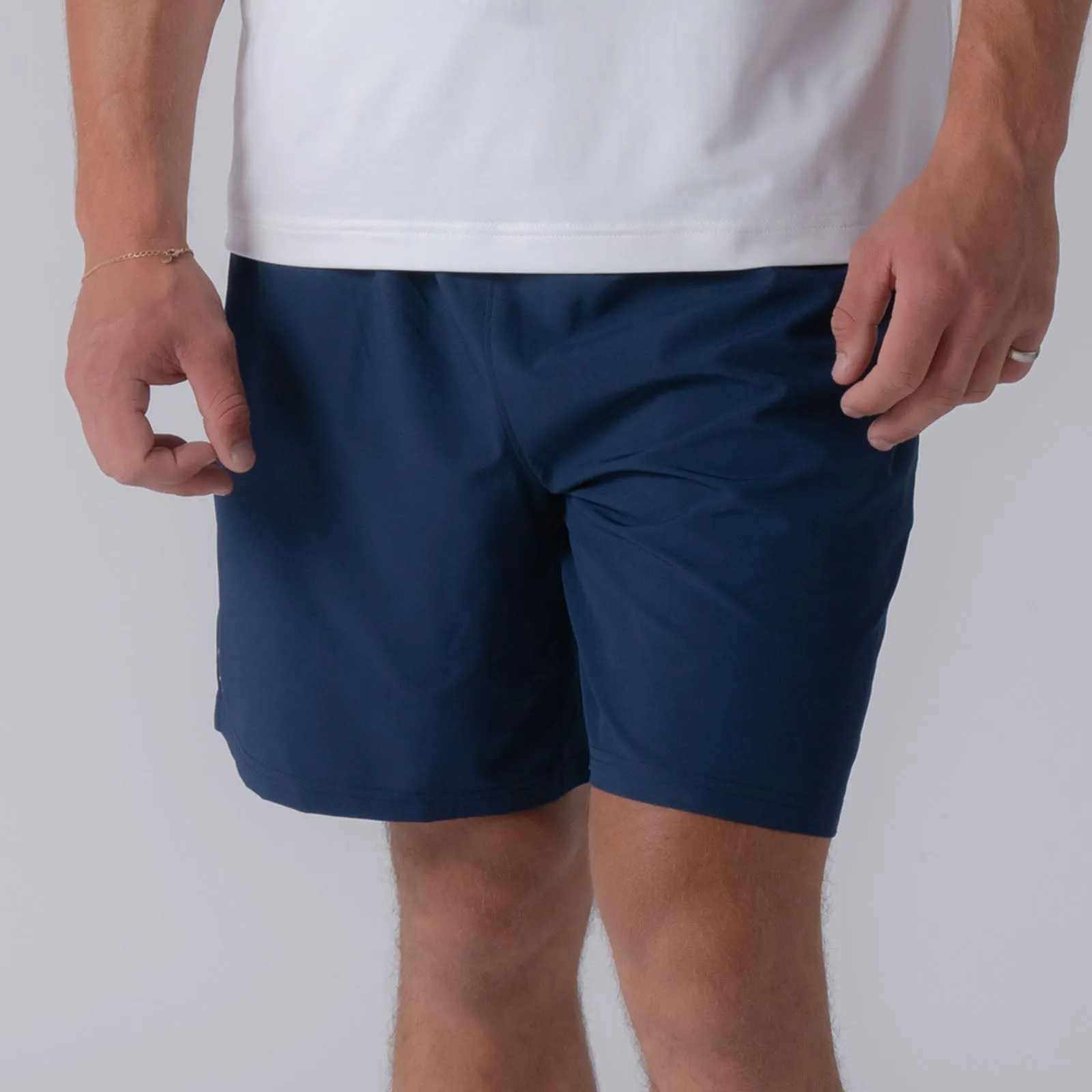 Men's Woven 7" Shorts