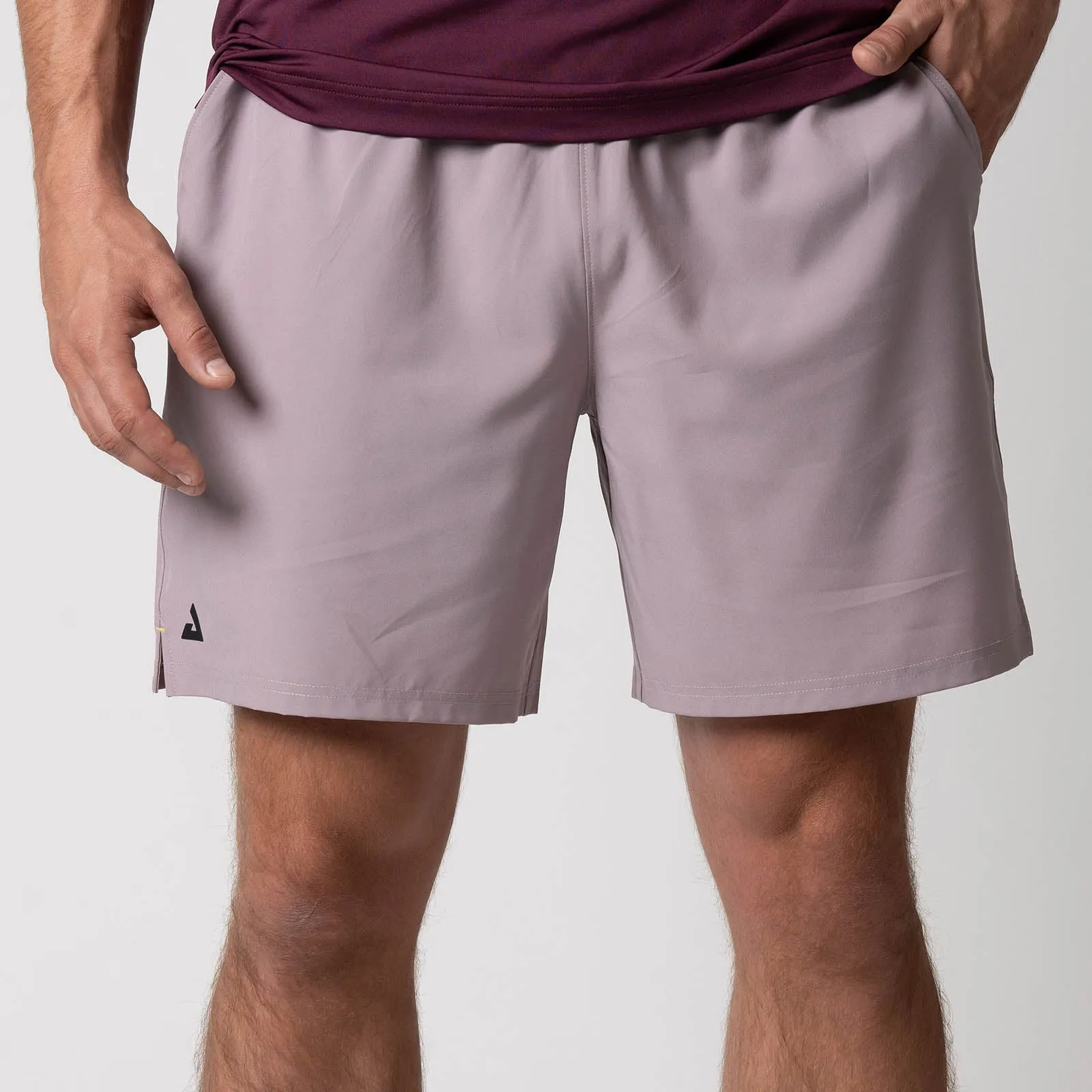Men's Woven 7" Shorts