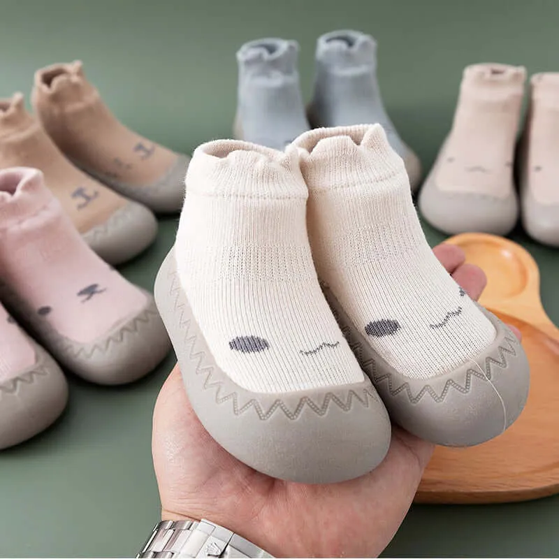 OleOle Cute Cartoon Newborn Toddler First Walker Socks Mesh Shoes for Boys and Girls (0 - 4 yrs)