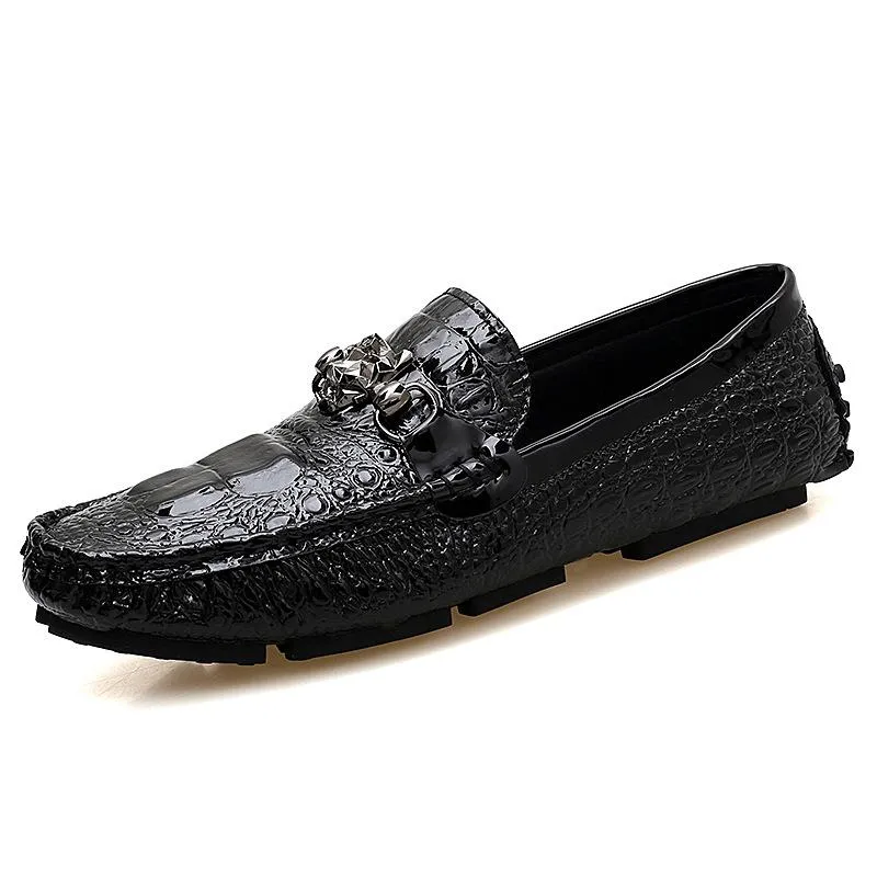 spring new large tiger head buckle white Doudou shoes, fashionable and versatile